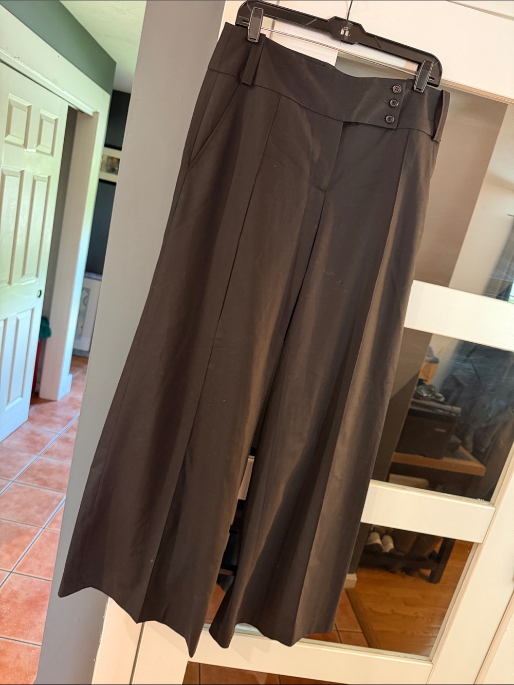 BCBGMaxAzria Black Wide-Leg Trousers with Front Pleats